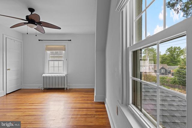 239 LOWRYS LN, Bryn Mawr, PA 19010