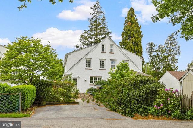 239 LOWRYS LN, Bryn Mawr, PA 19010
