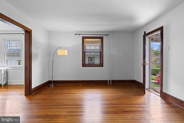 239 LOWRYS LN, Bryn Mawr, PA 19010