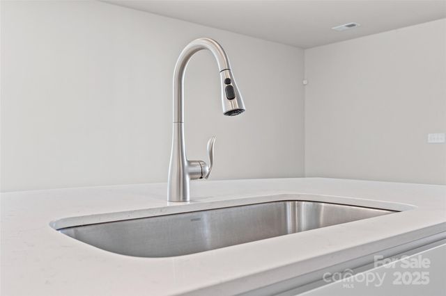 612 Rustic Path Lane, Fort Mill, SC 29708