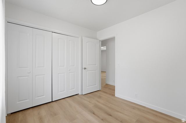 9828 S PINEHURST DR, Sandy, UT 84092