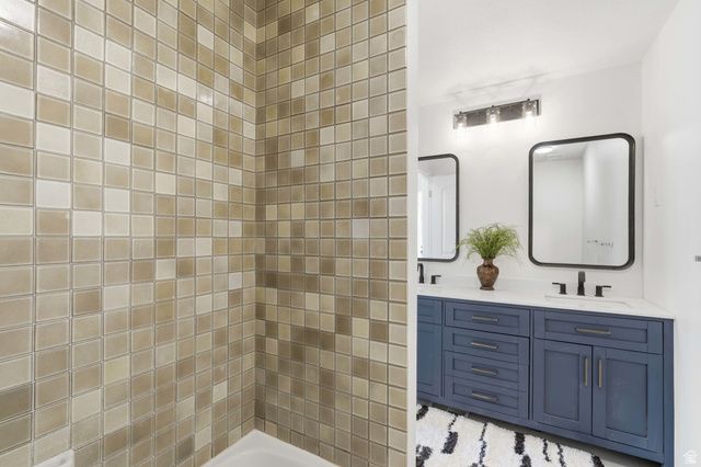 9828 S PINEHURST DR, Sandy, UT 84092