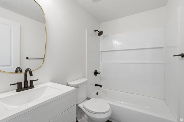 9828 S PINEHURST DR, Sandy, UT 84092