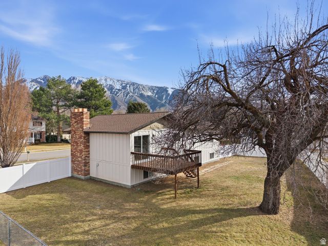 9828 S PINEHURST DR, Sandy, UT 84092