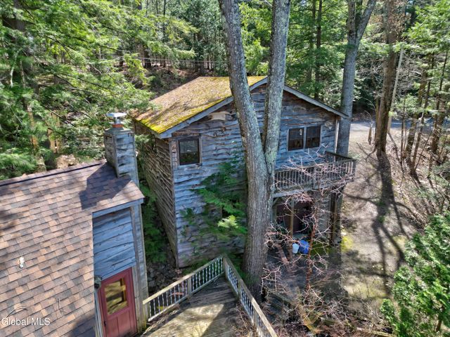 279 Proper Road, Gloversville, NY 12078