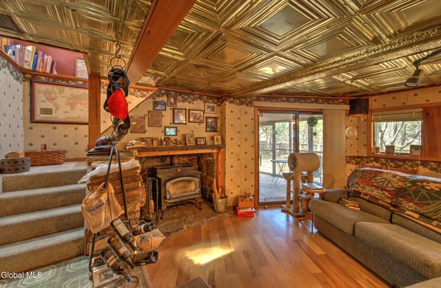 279 Proper Road, Gloversville, NY 12078