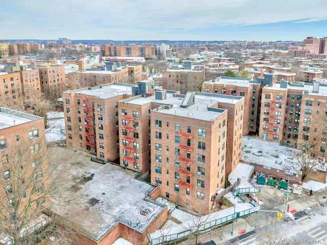 150-15 72nd Rd 5G, Kew Garden Hills, NY 11367