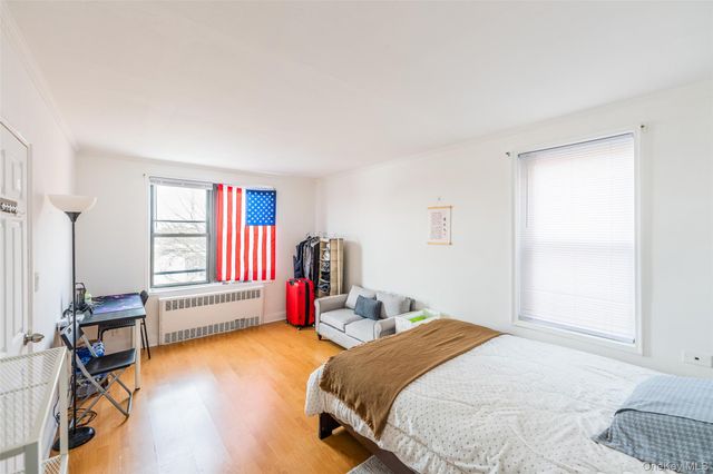 150-15 72nd Rd 5G, Kew Garden Hills, NY 11367