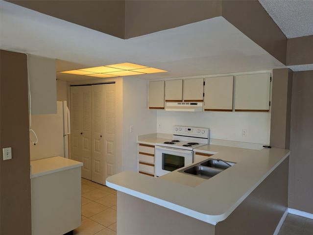 9288 W Atlantic Blvd 1126, Coral Springs, FL 33071