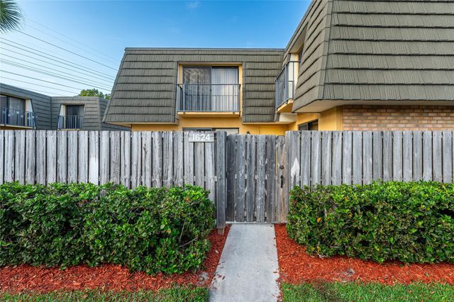 1624 16th Way, West Palm Beach, FL 33407
