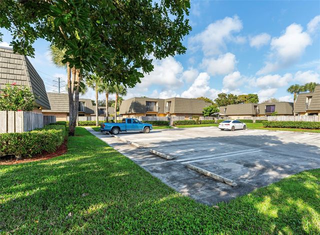 1624 16th Way, West Palm Beach, FL 33407