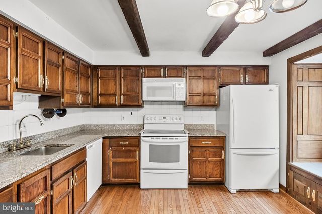 126 KINGS CROFT, Cherry Hill, NJ 08034