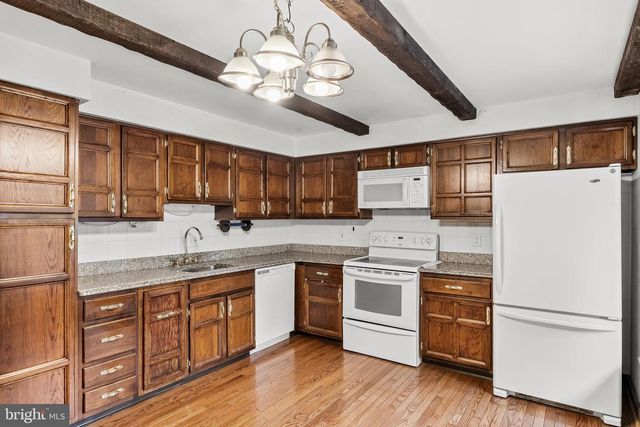 126 KINGS CROFT, Cherry Hill, NJ 08034