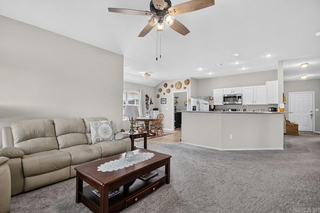 3000 Emerald Park Trail, Bauxite, AR 72011