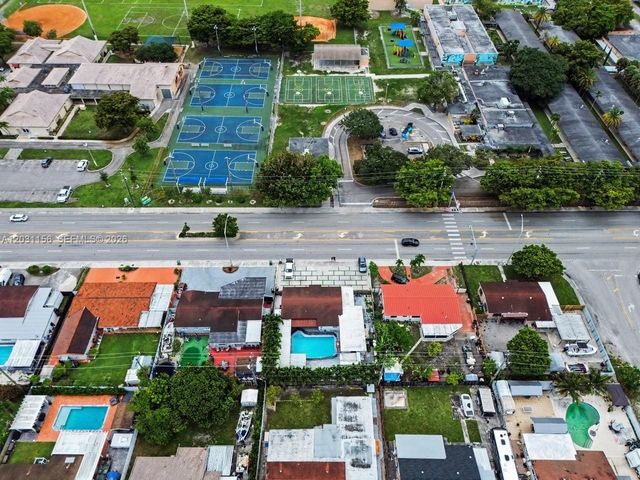 4265 W 8th Ave, Hialeah, FL 33012