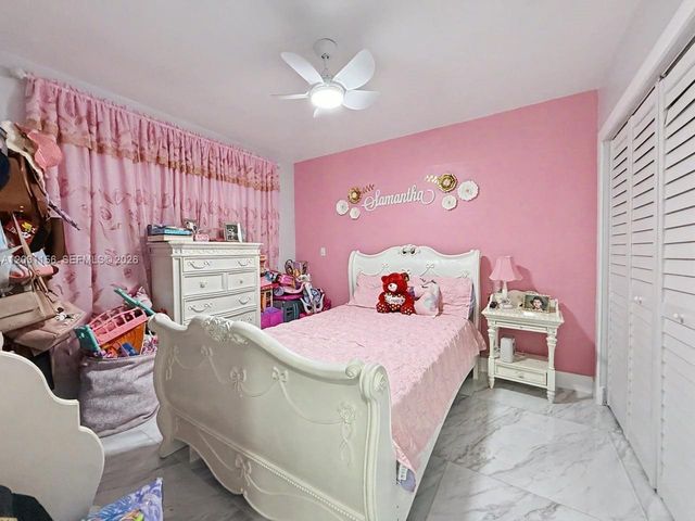 4265 W 8th Ave, Hialeah, FL 33012