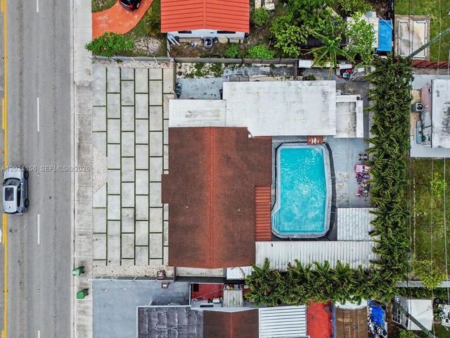 4265 W 8th Ave, Hialeah, FL 33012