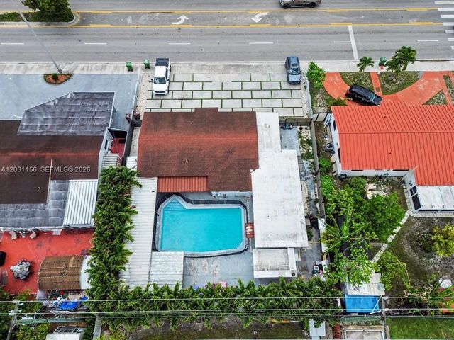 4265 W 8th Ave, Hialeah, FL 33012