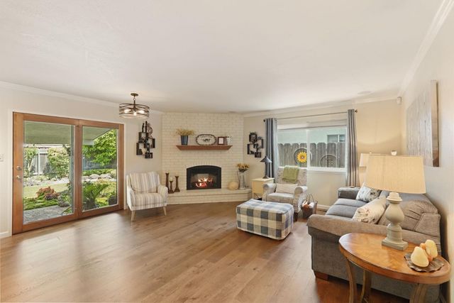 1909 W Vine St, Lodi, CA 95242