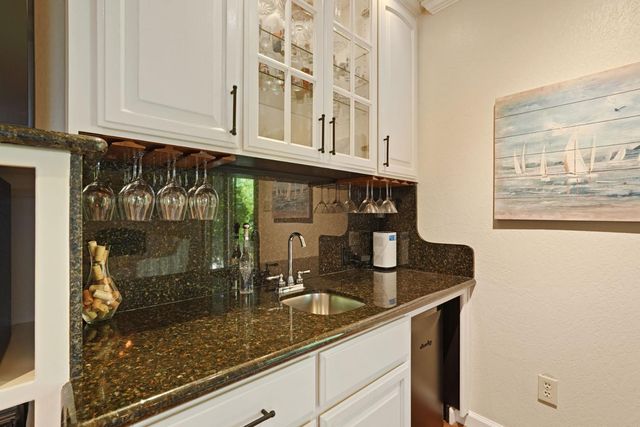 1909 W Vine St, Lodi, CA 95242