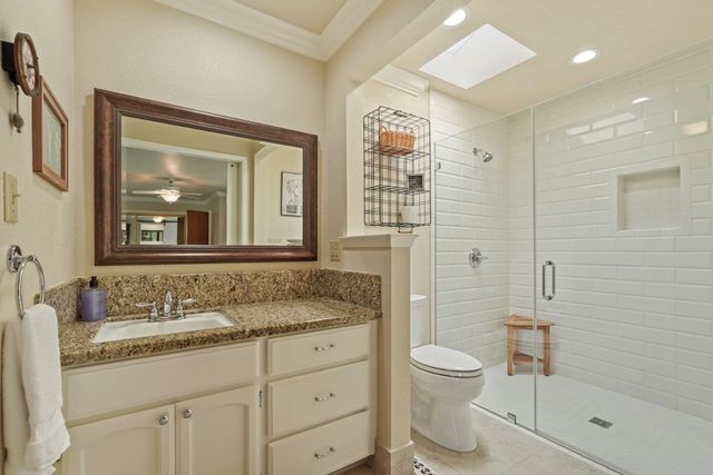 1909 W Vine St, Lodi, CA 95242
