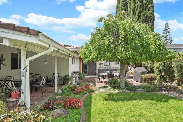 1909 W Vine St, Lodi, CA 95242