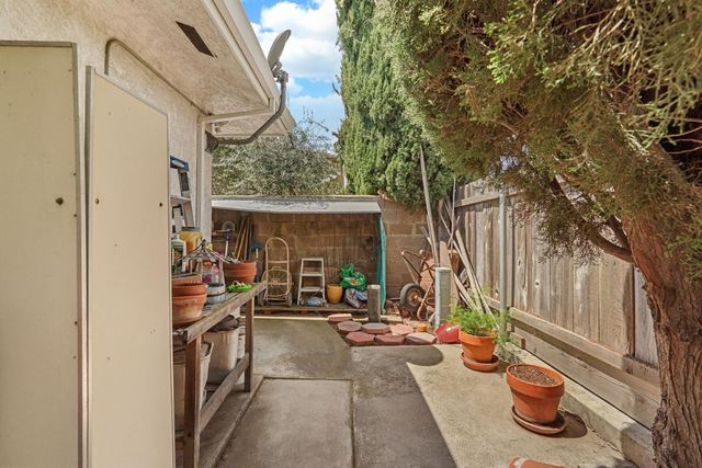 1909 W Vine St, Lodi, CA 95242