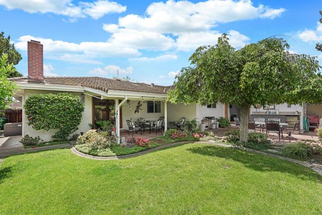 1909 W Vine St, Lodi, CA 95242