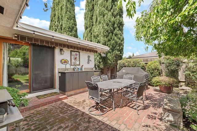 1909 W Vine St, Lodi, CA 95242