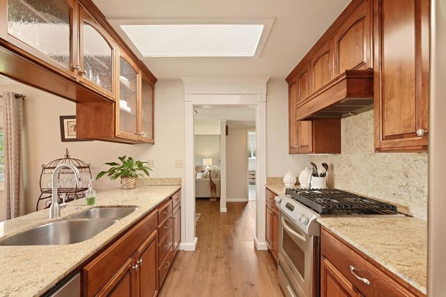 1909 W Vine St, Lodi, CA 95242