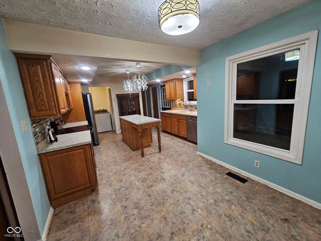 11965 Cable Drive, Indianapolis, IN 46236