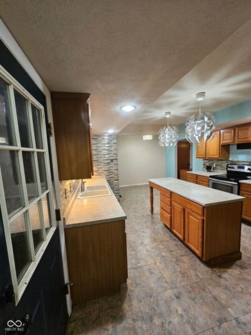 11965 Cable Drive, Indianapolis, IN 46236