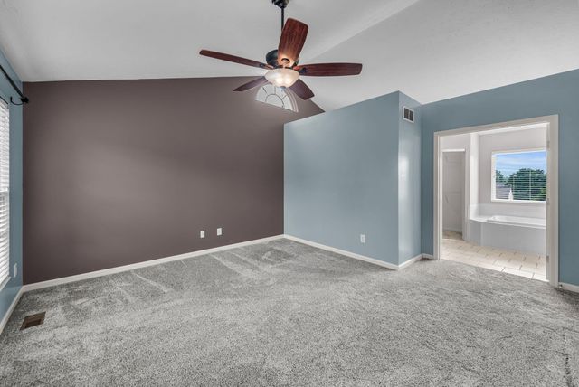 9024 Georgian Court, Florence, KY 41042