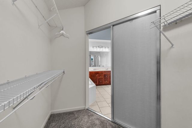 9024 Georgian Court, Florence, KY 41042