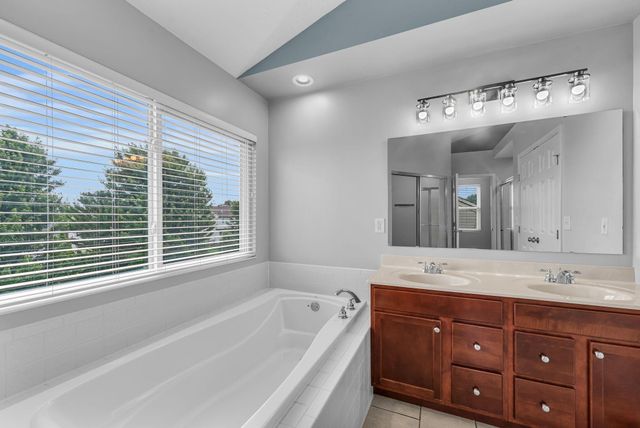 9024 Georgian Court, Florence, KY 41042