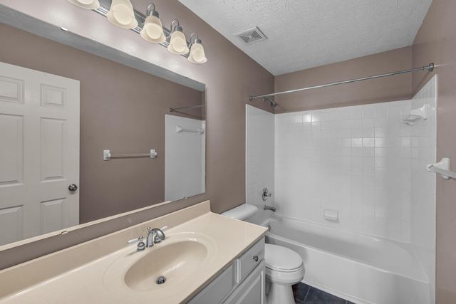 9024 Georgian Court, Florence, KY 41042
