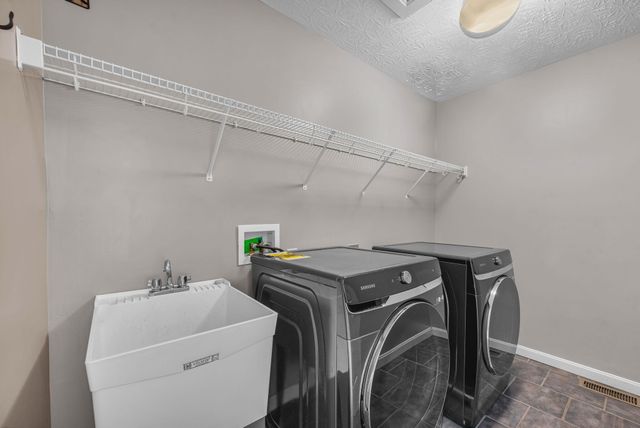 9024 Georgian Court, Florence, KY 41042