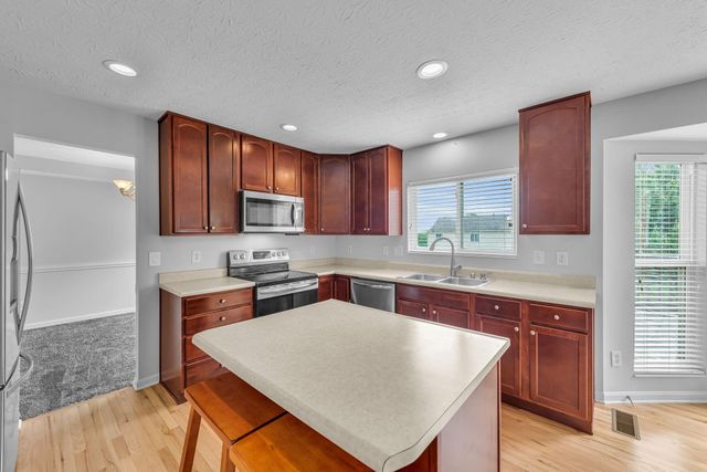 9024 Georgian Court, Florence, KY 41042