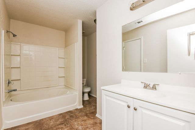 1359 Lincolnshire Way, Fort Worth, TX 76134