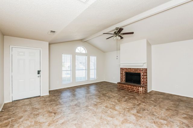 1359 Lincolnshire Way, Fort Worth, TX 76134