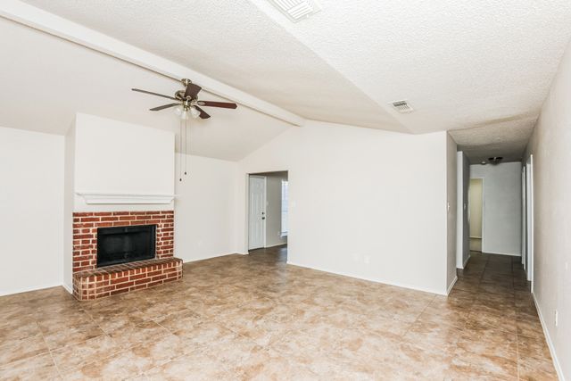 1359 Lincolnshire Way, Fort Worth, TX 76134