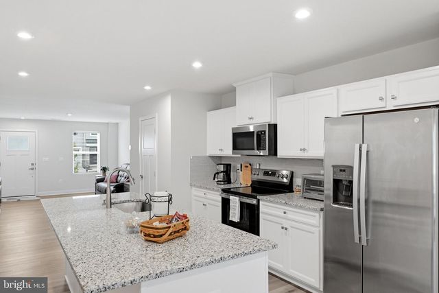 106 HARDY, Winchester, VA 22602