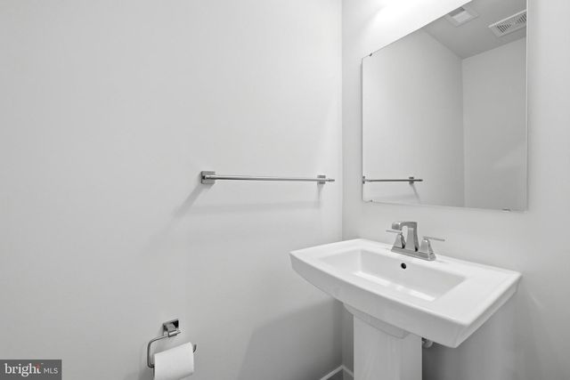 106 HARDY, Winchester, VA 22602