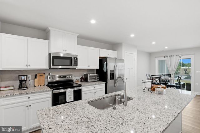106 HARDY, Winchester, VA 22602