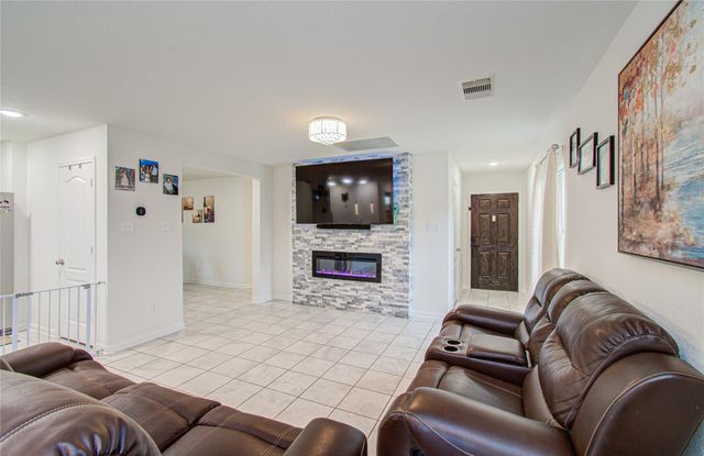 20730 Oakley Falls Drive, Katy, TX 77449