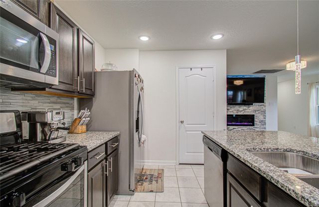 20730 Oakley Falls Drive, Katy, TX 77449