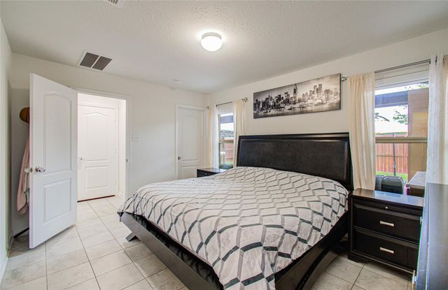 20730 Oakley Falls Drive, Katy, TX 77449