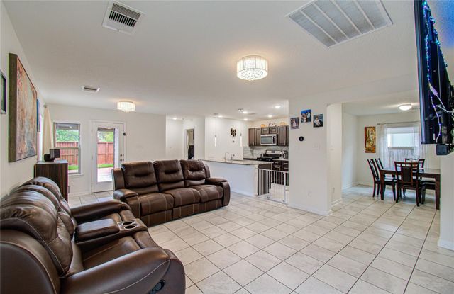 20730 Oakley Falls Drive, Katy, TX 77449