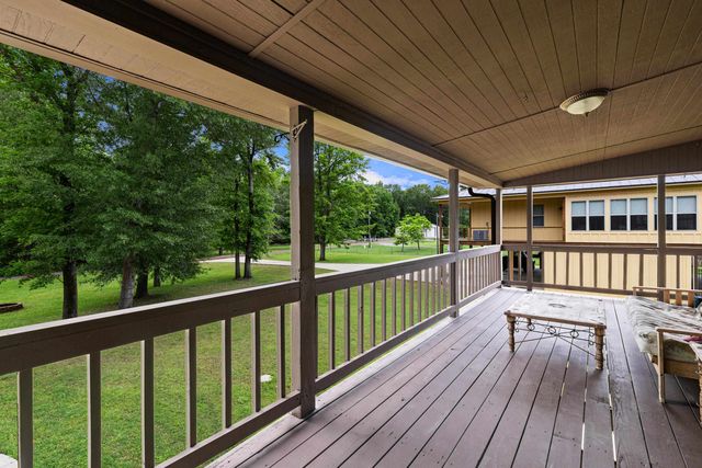 426 Private Road 7219, Jefferson, TX 75657