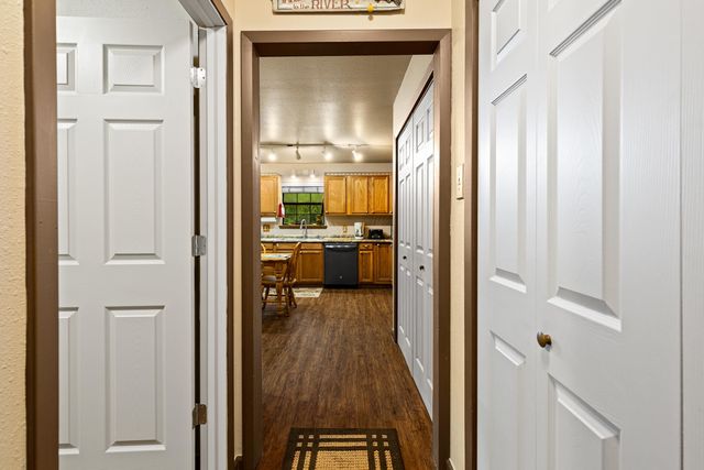 426 Private Road 7219, Jefferson, TX 75657